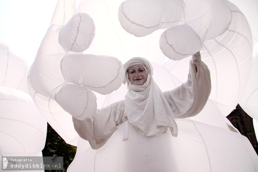 2014-07-13 Compagnie des Quidams - Reve d'Herbert (Deventer op Stelten) 008